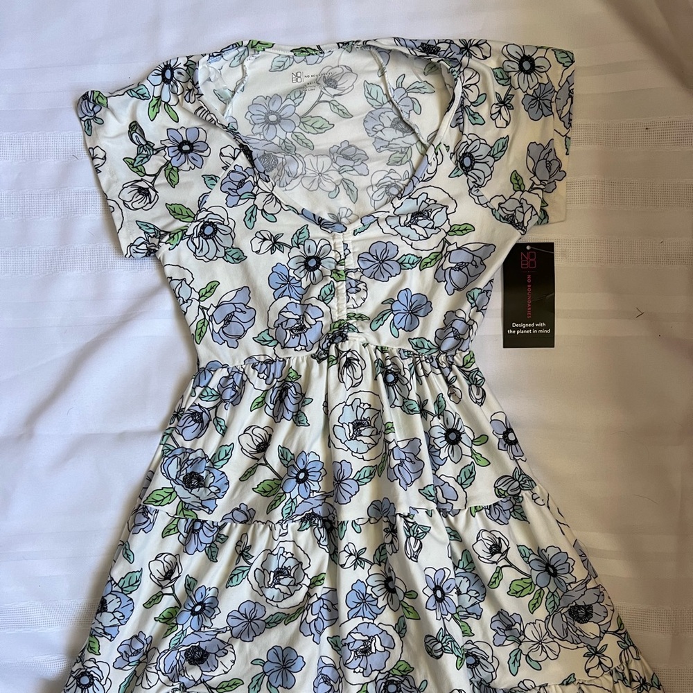 No Boundaries | White and Blue Floral Midi Dress | Size XS